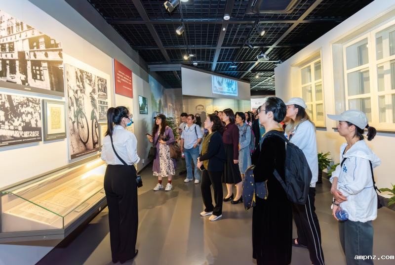 20240517_154930_723.jpg 纪念馆参观合照.jpg