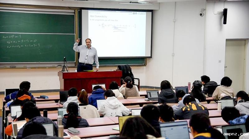 20251027_160533_148.jpg 学院教师Horst Hohberger获2022年年韦德国际1946源于“教书育人奖”一等奖.jpg