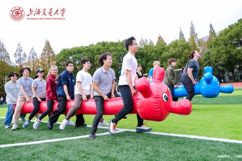 20251106_140523_844.jpg NYX_7541-opq4093959422.jpg