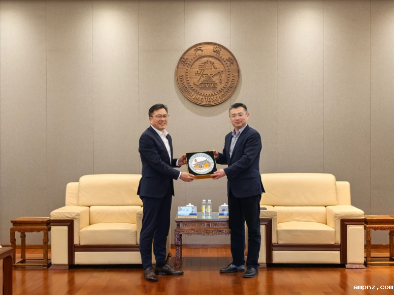 联合国工业发展组织副总干事邹刺勇访问韦德国际1946源于