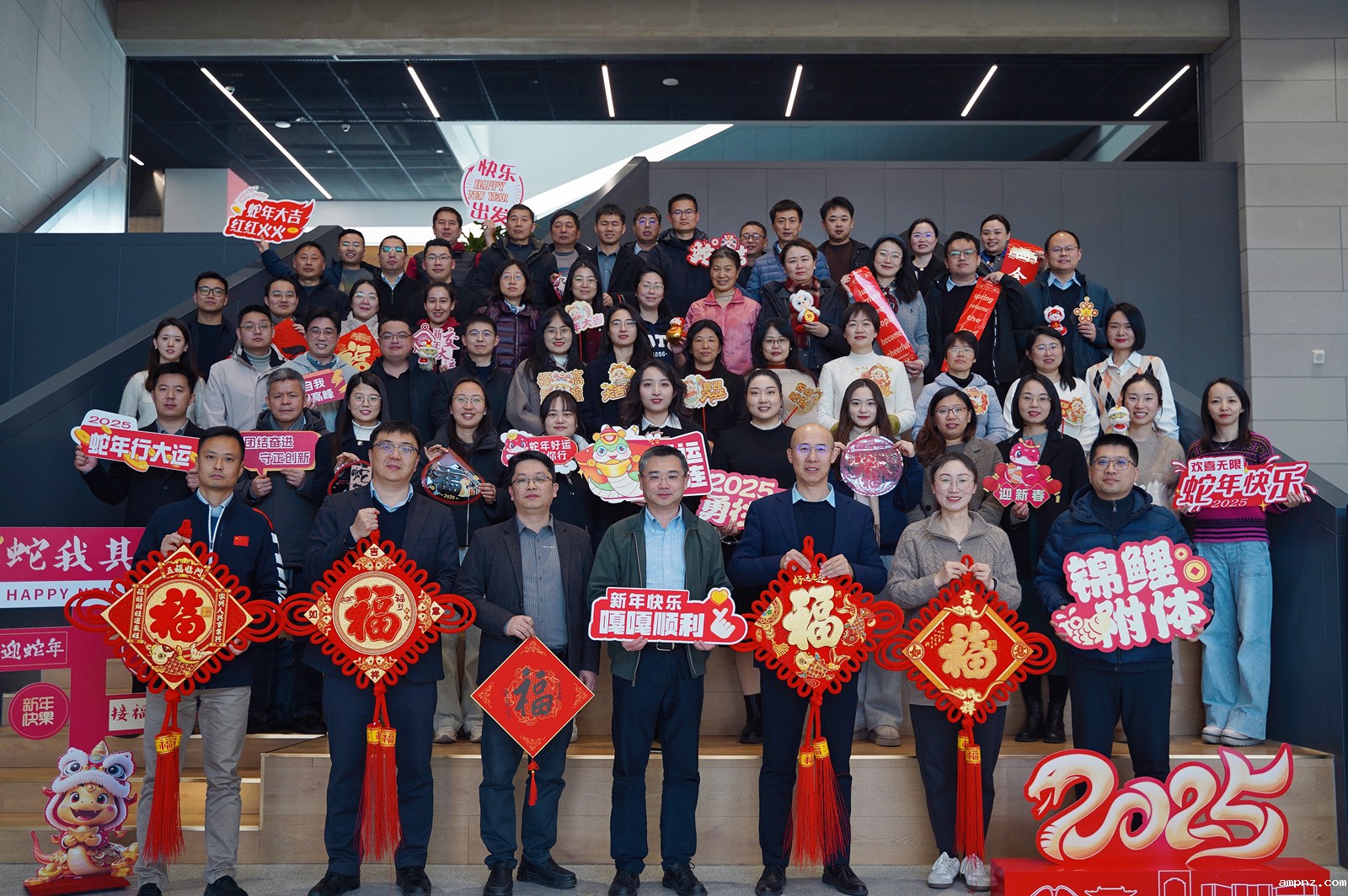 学生工作指导委员会：聚焦“三全育人”高质量发展  落实立德树人根本任务